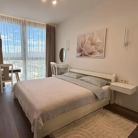 Apartment Parkr Land Elite